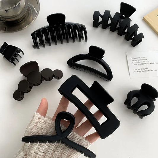 Black Geometric Plastic Hair Claw