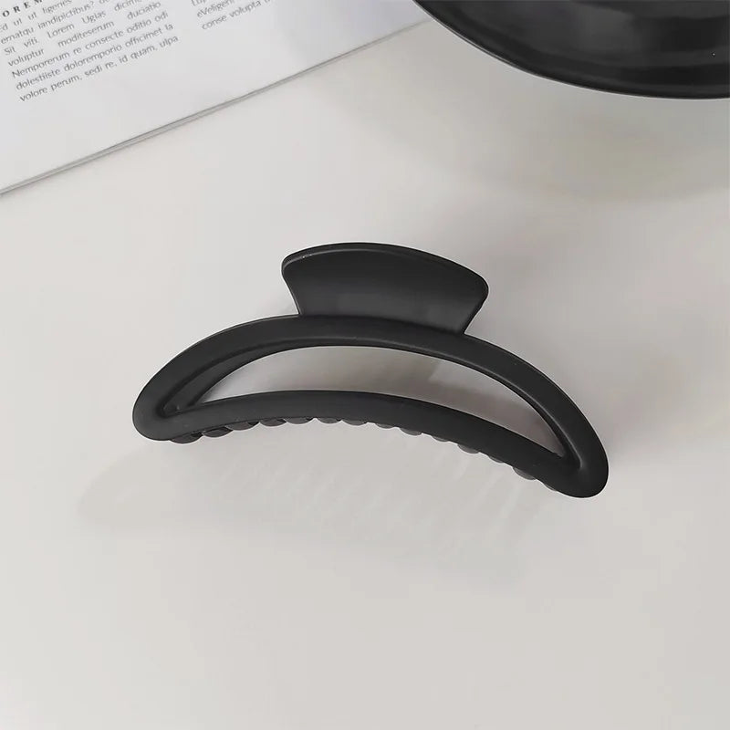 Black Geometric Plastic Hair Claw