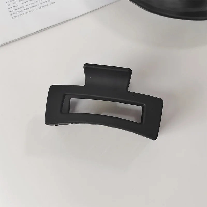 Black Geometric Plastic Hair Claw
